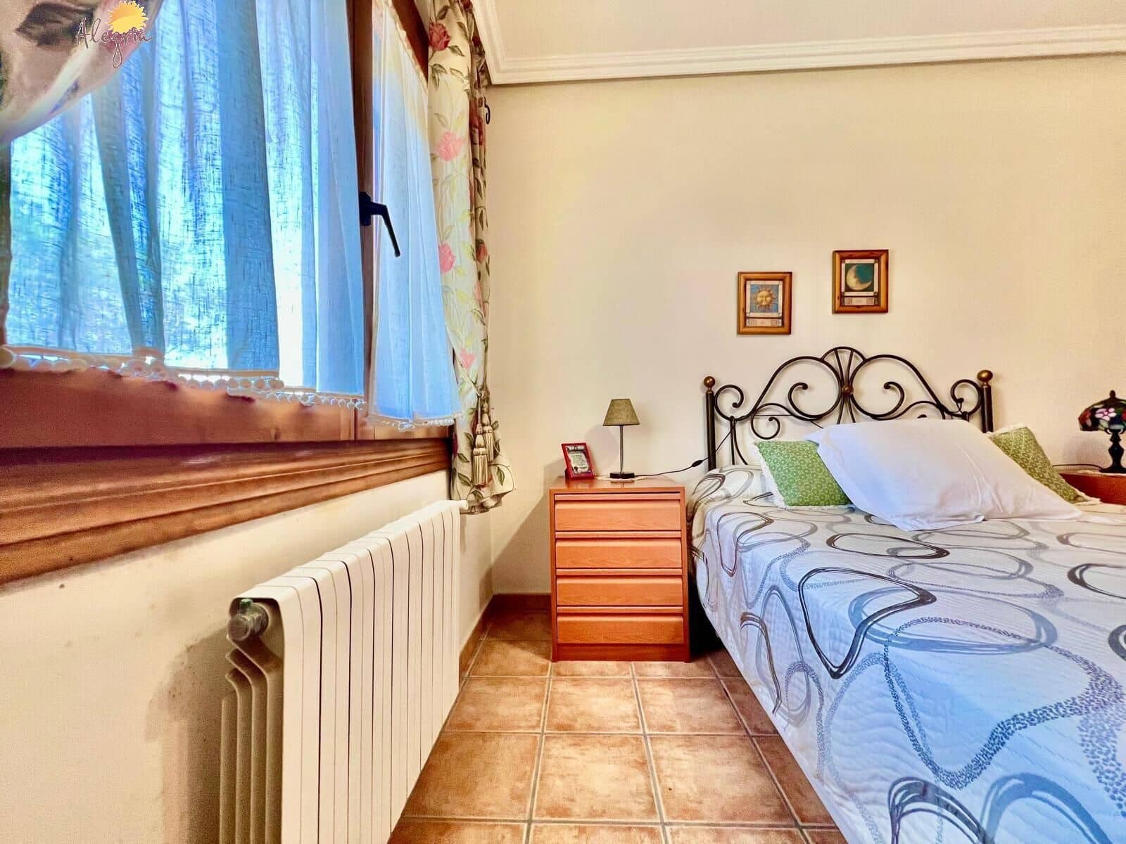 4 bedroom Villa for sale in Daya Vieja with pool garage - € 850,000 (Ref: 10044851)