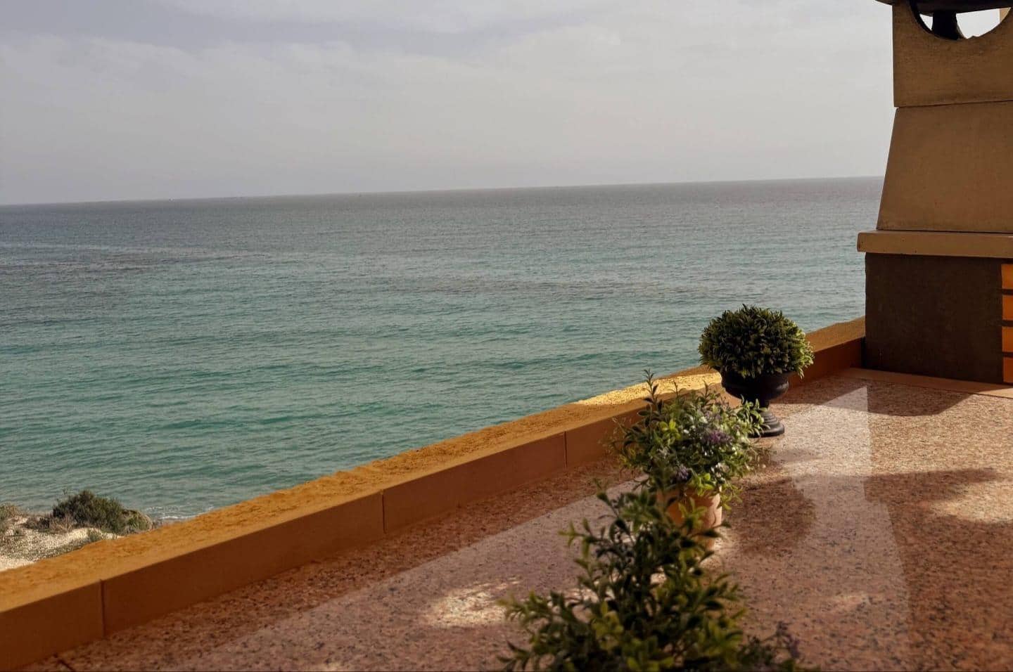 4 soverom Rekkehus til leie i El Campello med svømmebasseng garasje - € 2 000 (Ref: 10047355)