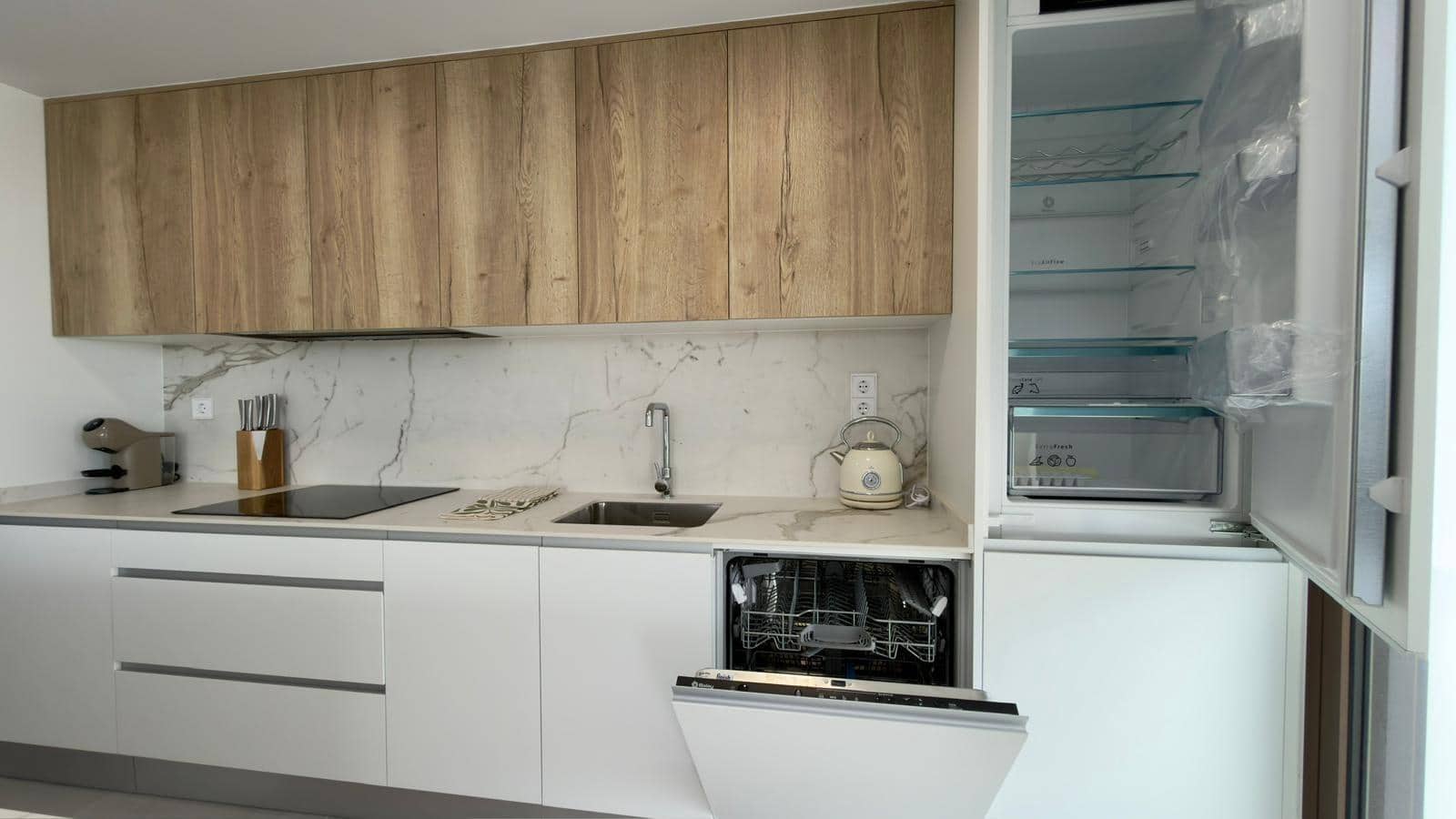 3 Zimmer Apartment zu vermieten in Finestrat mit Pool Garage - 2.100 € (Ref: 10047356)