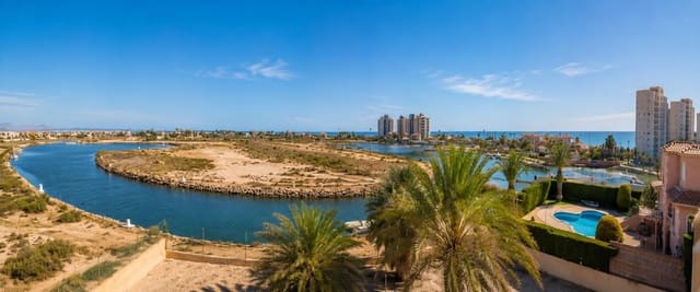 3 bedroom Villa for sale in La Manga del Mar Menor with pool garage - € 780,000 (Ref: 10049320)