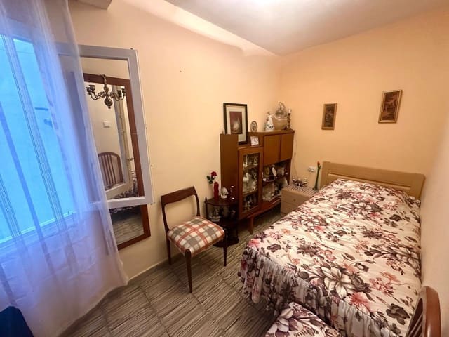 3 bedroom Apartment for sale in Alicante / Alacant city - € 178,500 (Ref: 10049321)