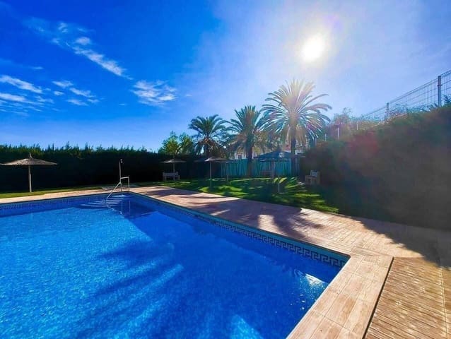 Ático de 1 habitación en Nueva Torrevieja, Torrevieja en venta con piscina - 139.900 € (Ref: 10055325)
