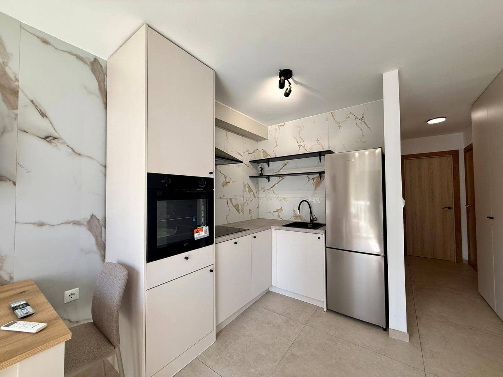 1 bedroom Penthouse for sale in Torrevieja with pool - € 139,900 (Ref: 10055325)