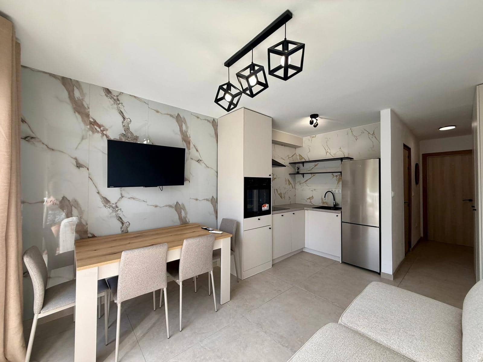 1 bedroom Penthouse for sale in Torrevieja with pool - € 139,900 (Ref: 10055325)