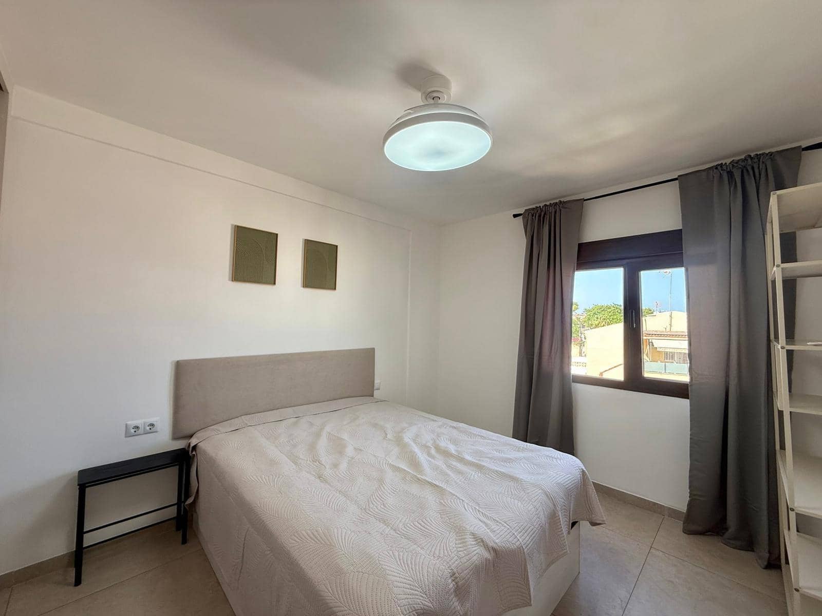 1 bedroom Penthouse for sale in Torrevieja with pool - € 139,900 (Ref: 10055325)