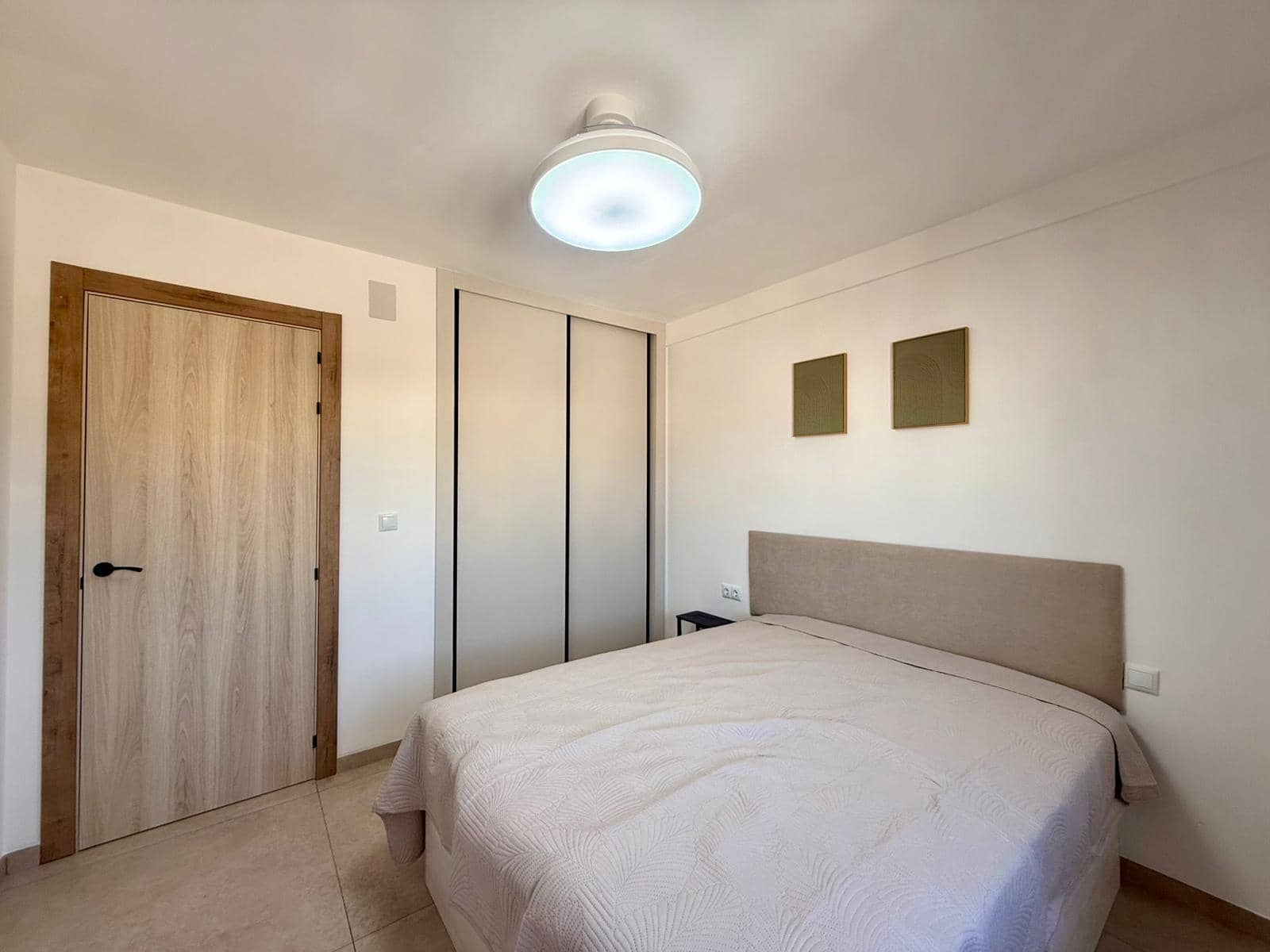1 bedroom Penthouse for sale in Torrevieja with pool - € 139,900 (Ref: 10055325)