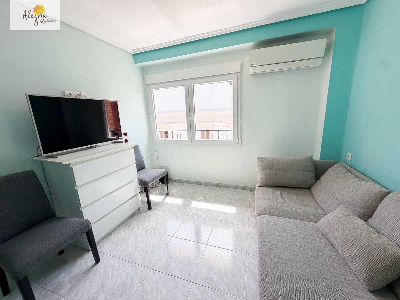 Apartamento de 3 habitaciones en València ciudad en alquiler - 1.300 € (Ref: 10062036)