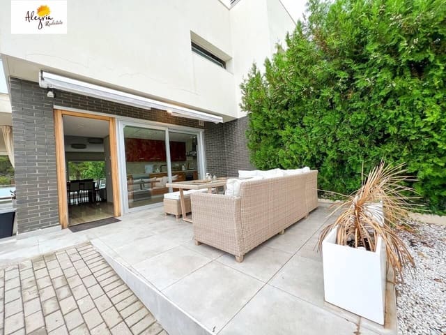 4 chambre Villa/Maison à vendre à Chiva avec piscine garage - 459 000 € (Ref: 10062037)