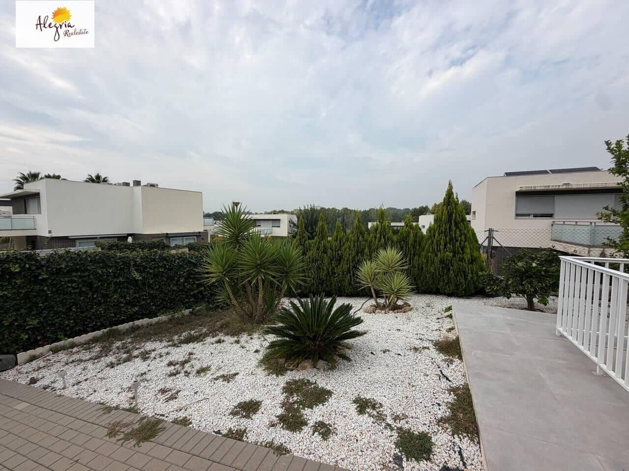 4 sovrum Villa till salu i Chiva med pool garage - 459 000 € (Ref: 10062037)