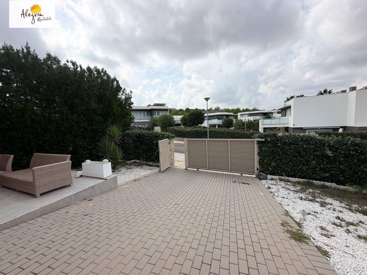 4 sovrum Villa till salu i Chiva med pool garage - 459 000 € (Ref: 10062037)