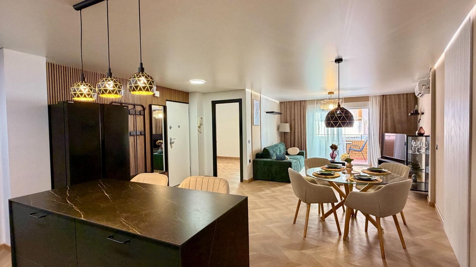 Apartamento de 3 habitaciones en Torrevieja en venta - 259.900 € (Ref: 10062039)