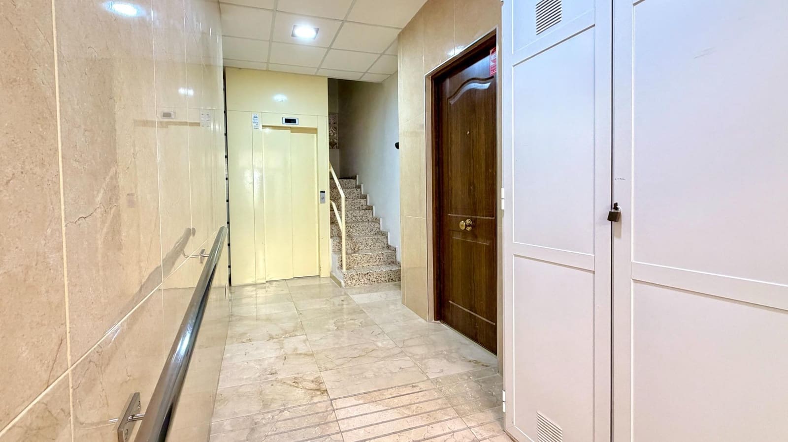 Apartamento de 3 habitaciones en Torrevieja en venta - 259.900 € (Ref: 10062039)