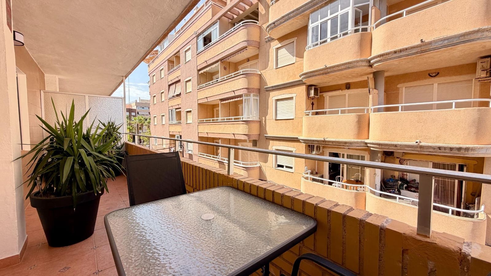 Apartamento de 3 habitaciones en Torrevieja en venta - 259.900 € (Ref: 10062039)