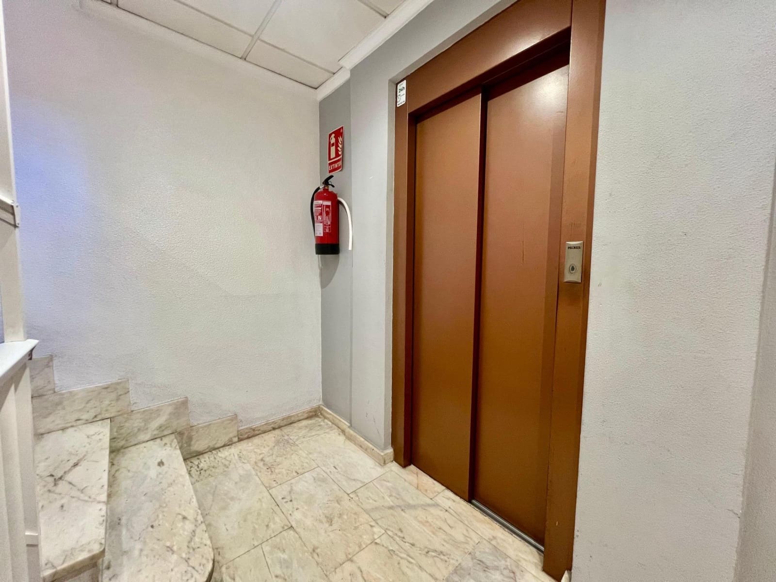 1 Zimmer Apartment zu verkaufen in Torrevieja - 118.000 € (Ref: 10067983)