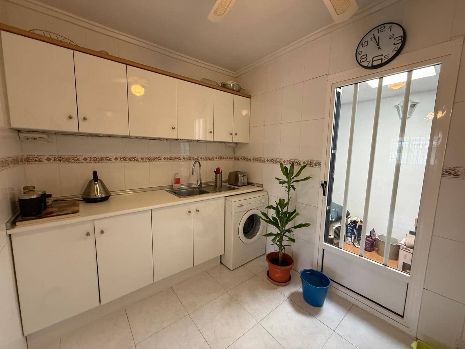 2 slaapkamer Bungalow te koop in Torrevieja met zwembad - € 139.900 (Ref: 10067985)