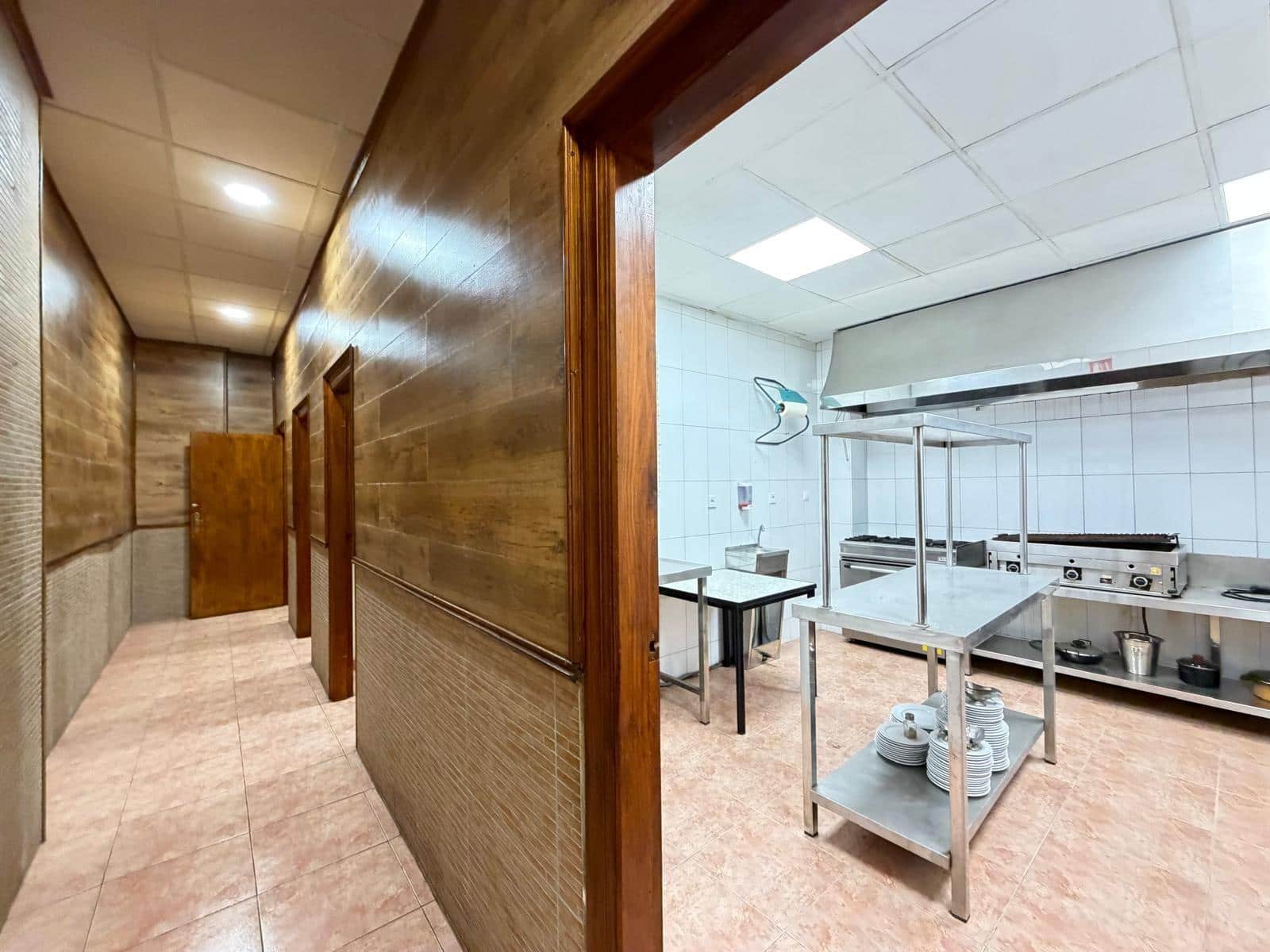 Komercyjne na sprzedaż w Torrevieja - 149 000 € (Ref: 10076462)