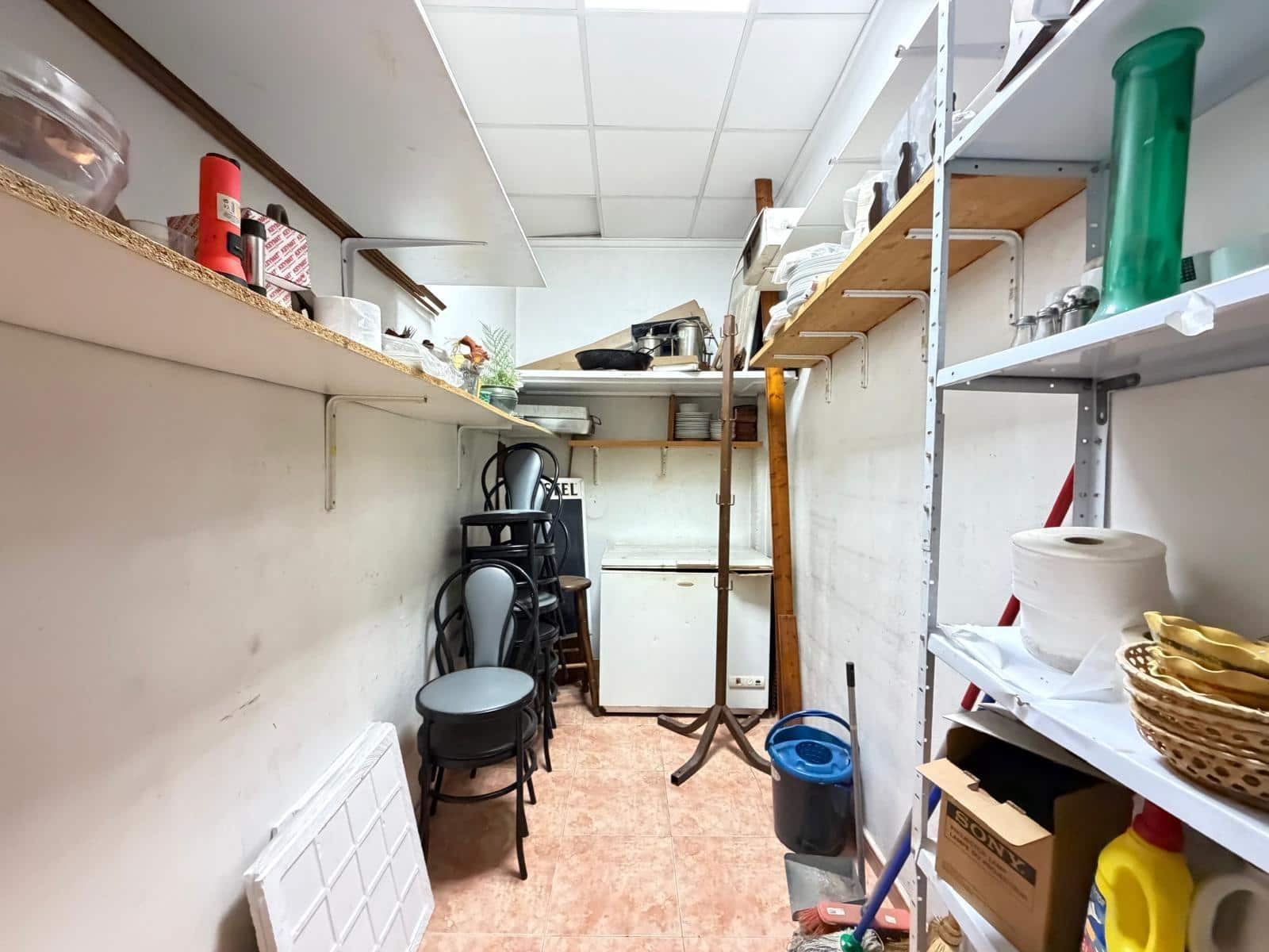 Komercyjne na sprzedaż w Torrevieja - 149 000 € (Ref: 10076462)