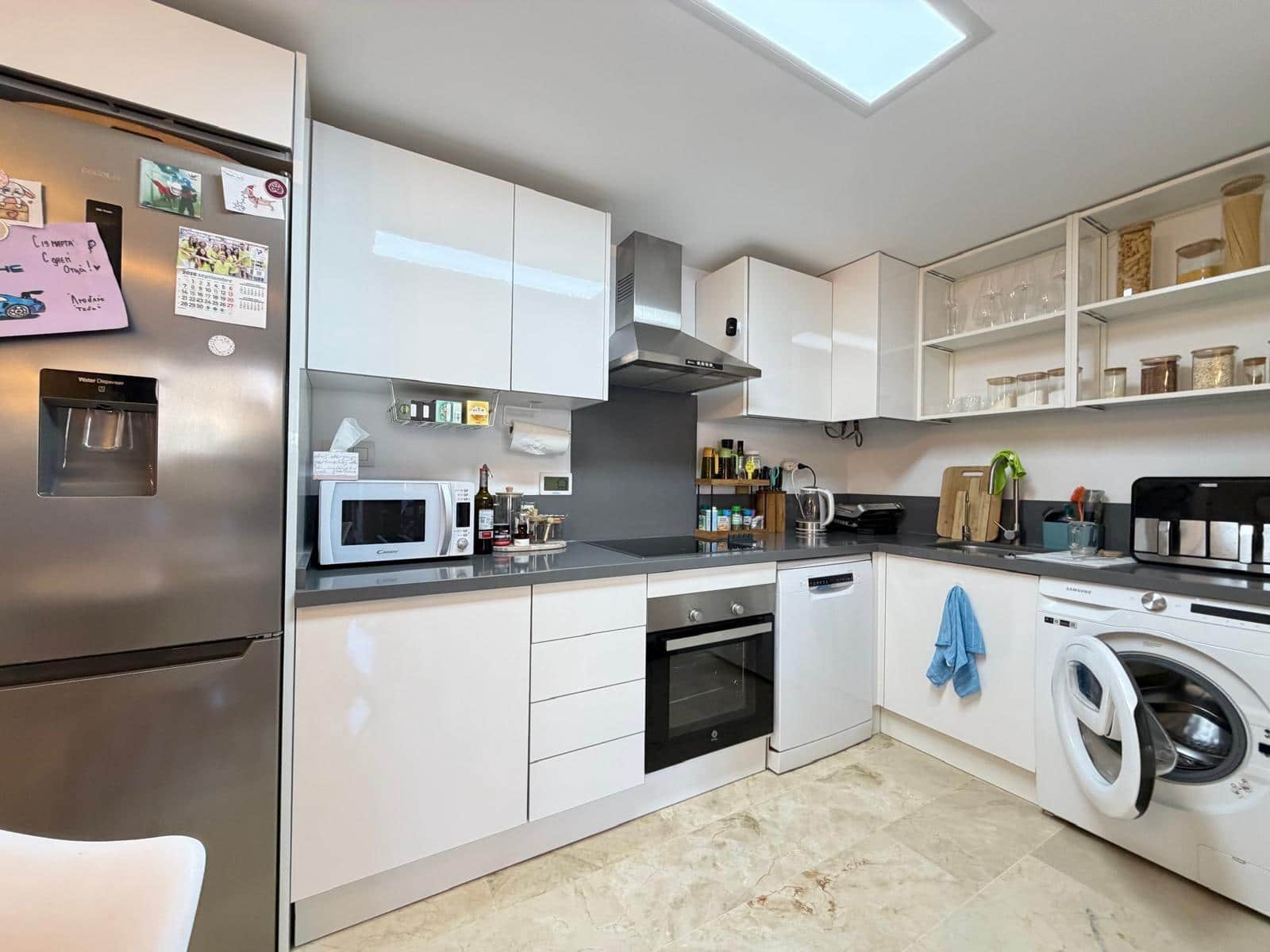 3 bedroom Apartment for sale in Punta Prima with pool garage - € 389,900 (Ref: 10076464)