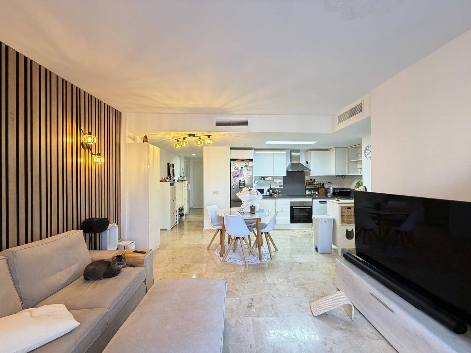 3 bedroom Apartment for sale in Punta Prima with pool garage - € 389,900 (Ref: 10076464)