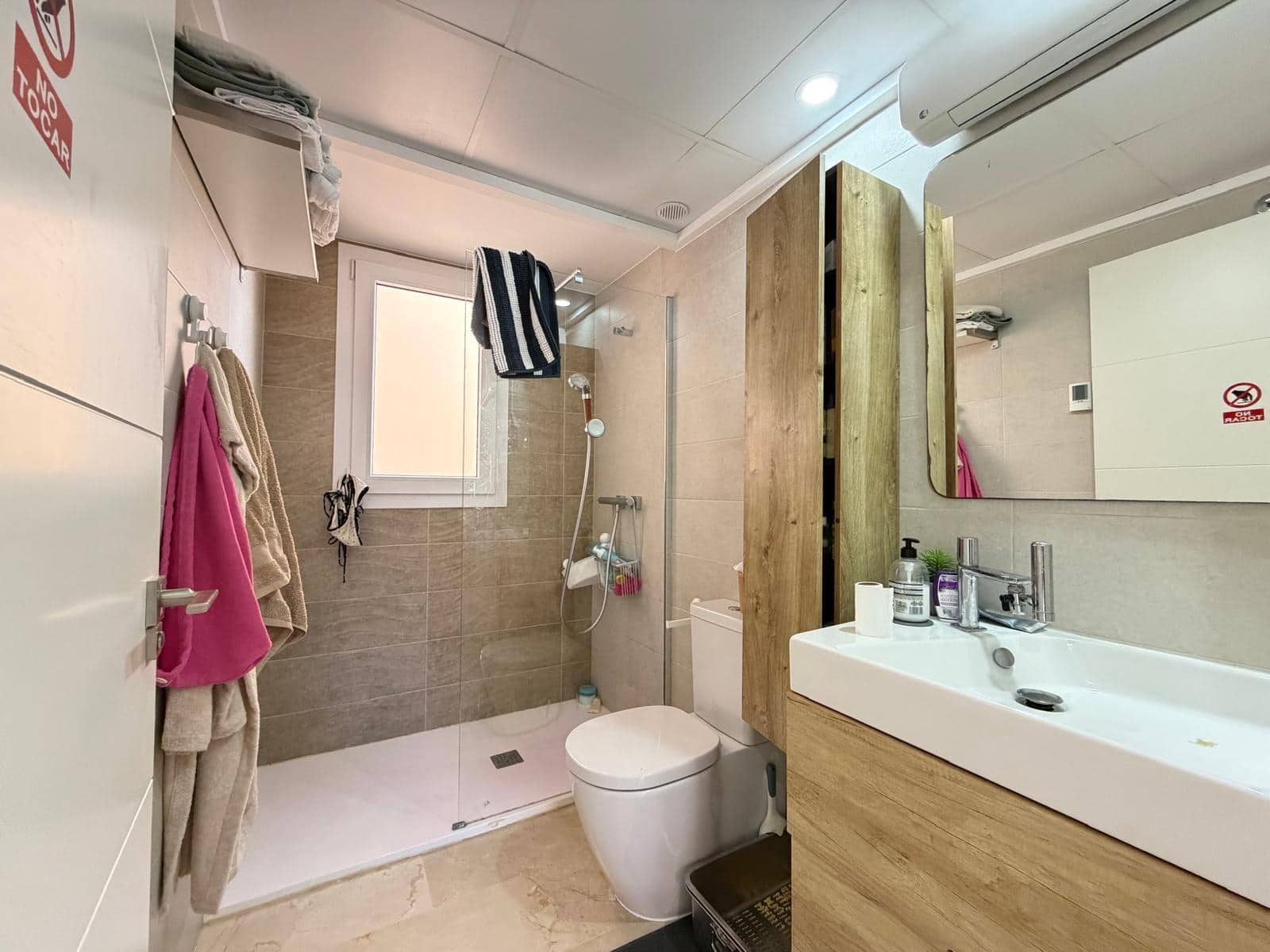 3 bedroom Apartment for sale in Punta Prima with pool garage - € 389,900 (Ref: 10076464)