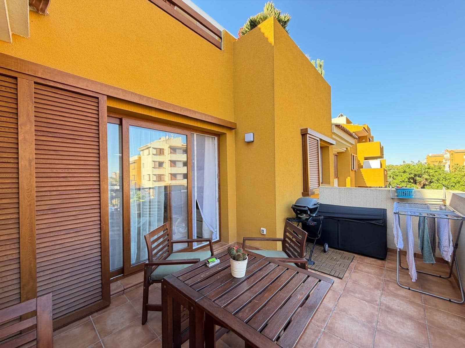 3 bedroom Apartment for sale in Punta Prima with pool garage - € 389,900 (Ref: 10076464)