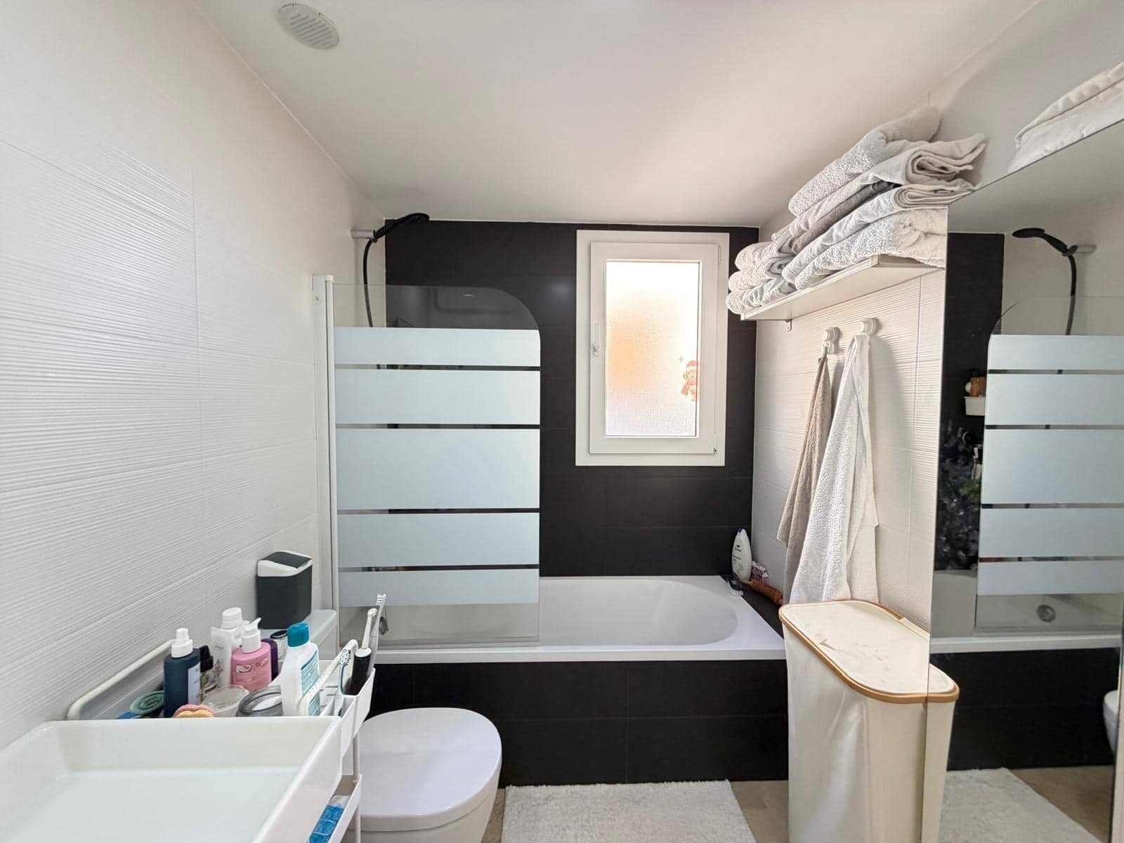 3 bedroom Apartment for sale in Punta Prima with pool garage - € 389,900 (Ref: 10076464)
