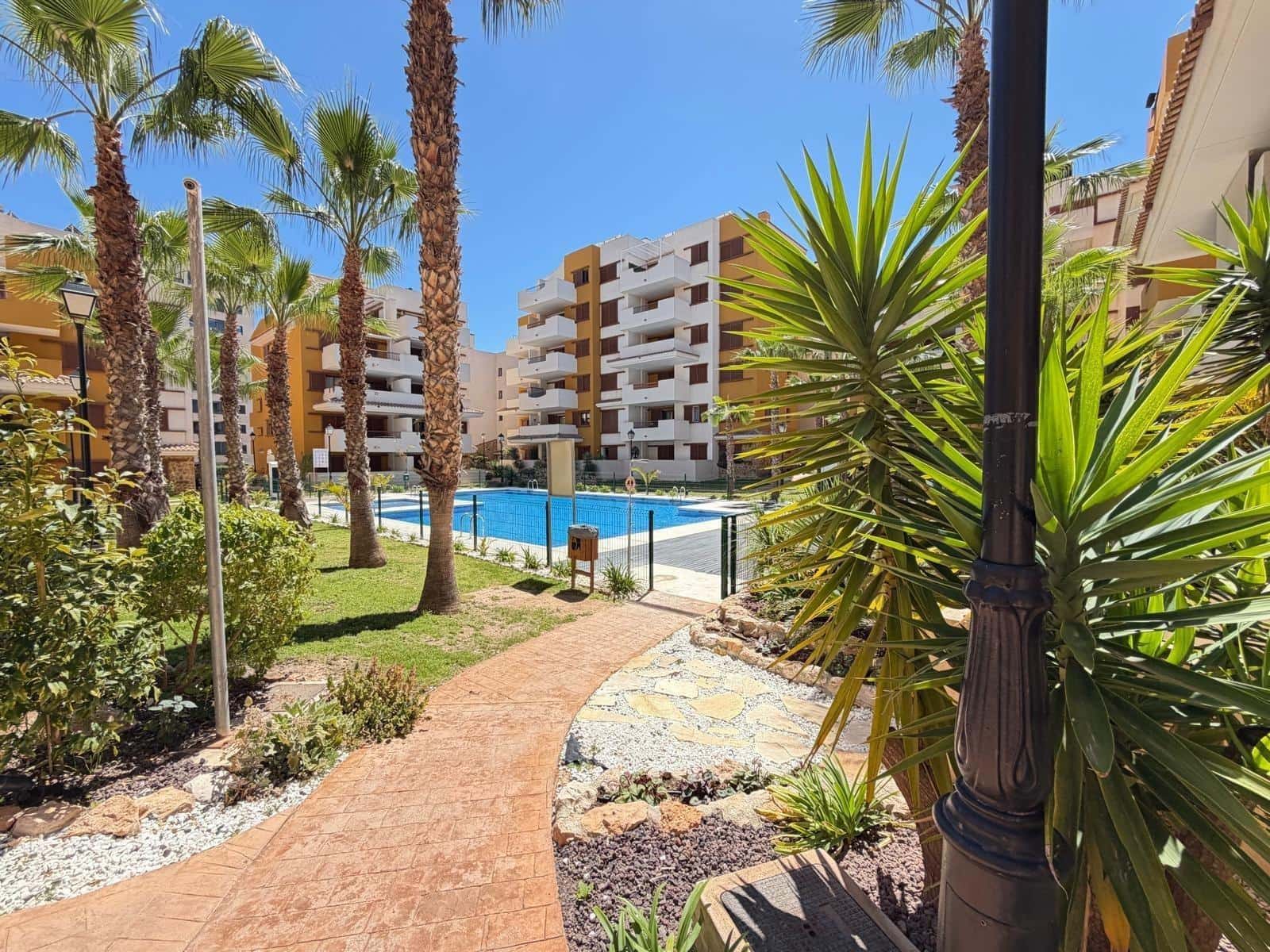 3 bedroom Apartment for sale in Punta Prima with pool garage - € 389,900 (Ref: 10076464)