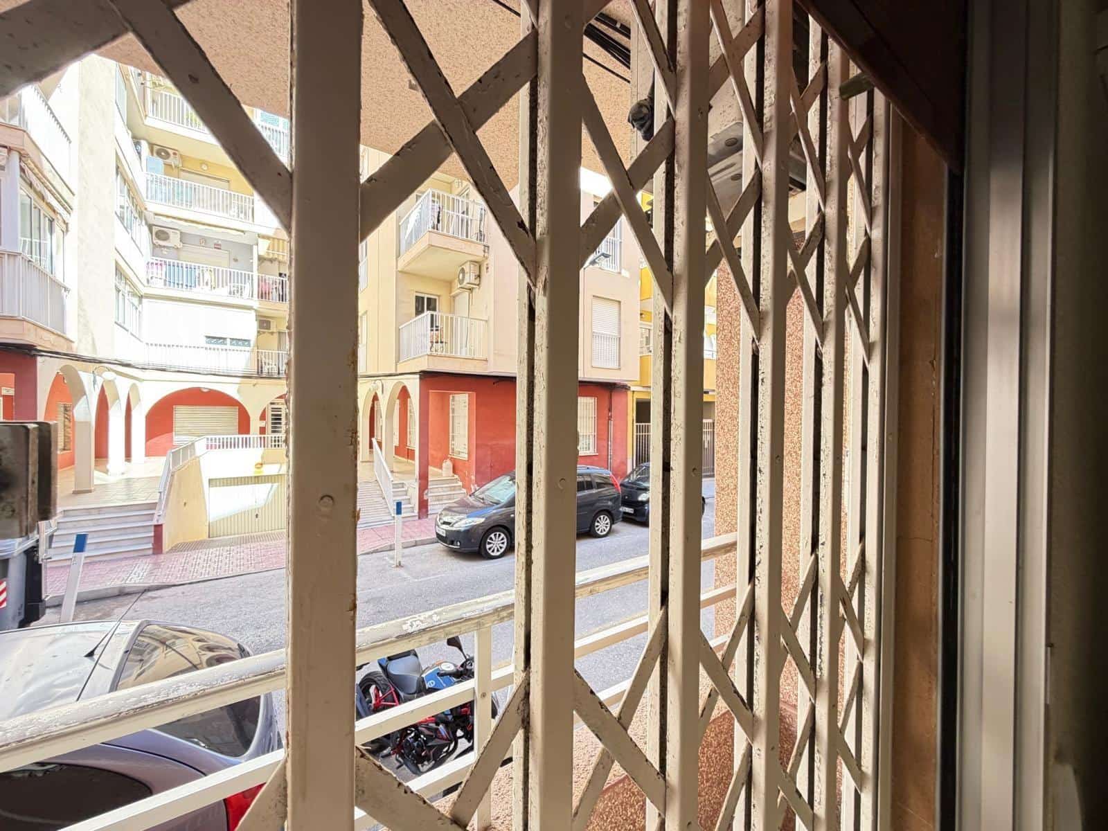 3 quarto Apartamento para venda em Torrevieja - 169 900 € (Ref: 10078416)