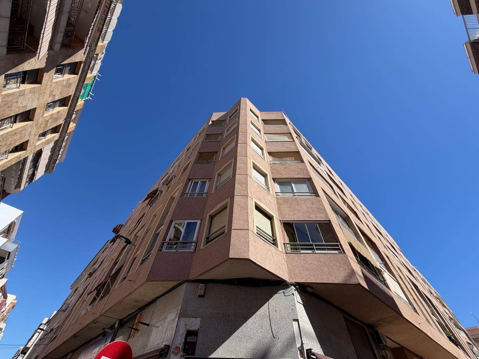 3 quarto Apartamento para venda em Torrevieja - 169 900 € (Ref: 10078416)