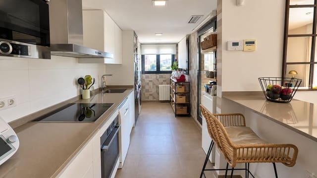 3 quarto Apartamento para venda em Alicante cidade com piscina garagem - 600 000 € (Ref: 10078418)