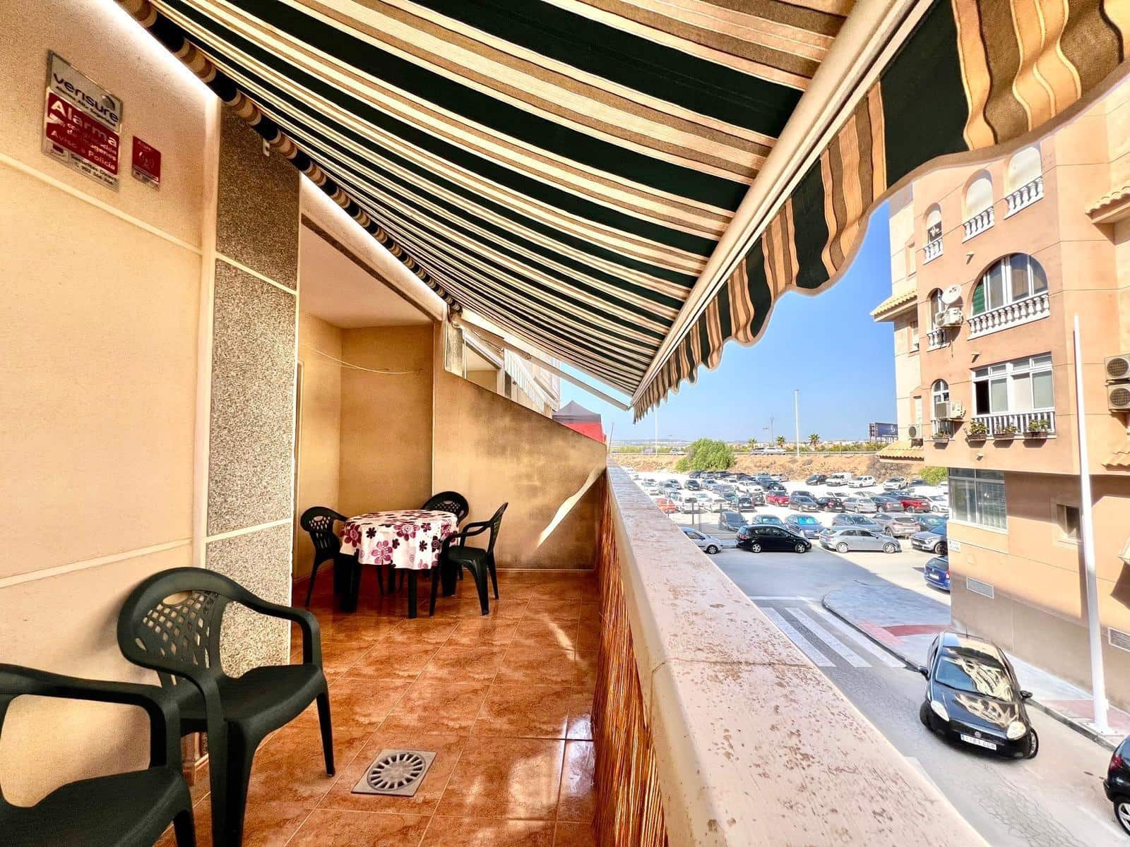 1 bedroom Apartment for sale in Torrevieja with garage - € 126,900 (Ref: 10081266)