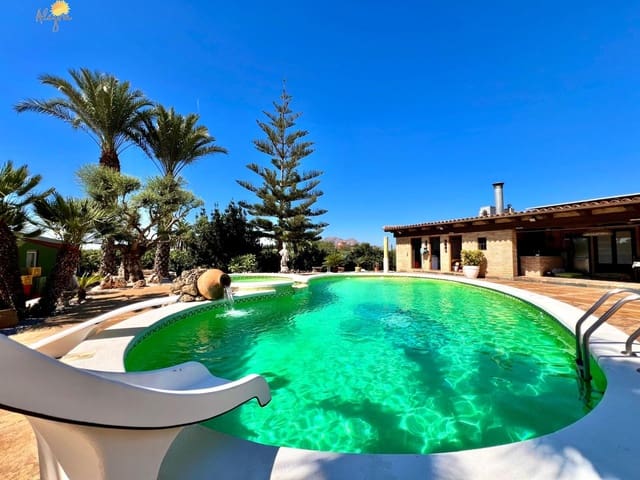4 slaapkamer Villa te koop in Almoradí met zwembad garage - € 1.180.000 (Ref: 10081267)