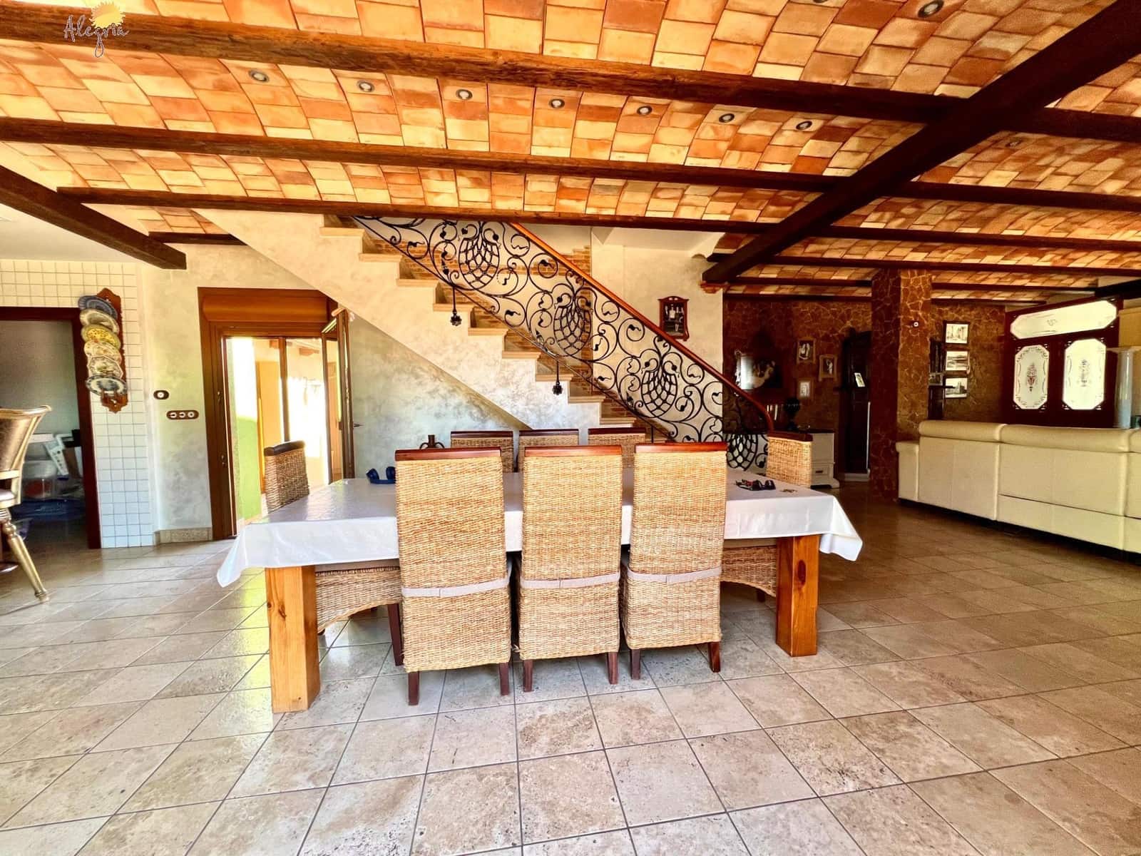 4 slaapkamer Villa te koop in Almoradi met zwembad garage - € 1.180.000 (Ref: 10081267)