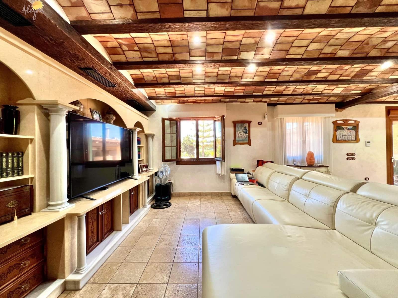 4 slaapkamer Villa te koop in Almoradi met zwembad garage - € 1.180.000 (Ref: 10081267)