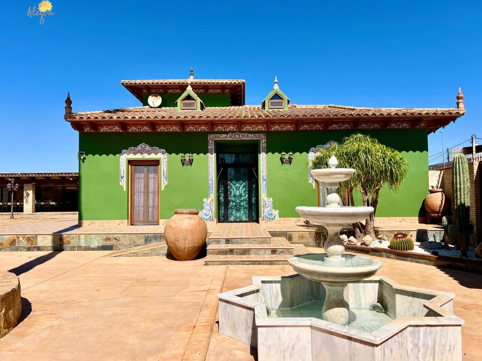 4 slaapkamer Villa te koop in Almoradi met zwembad garage - € 1.180.000 (Ref: 10081267)