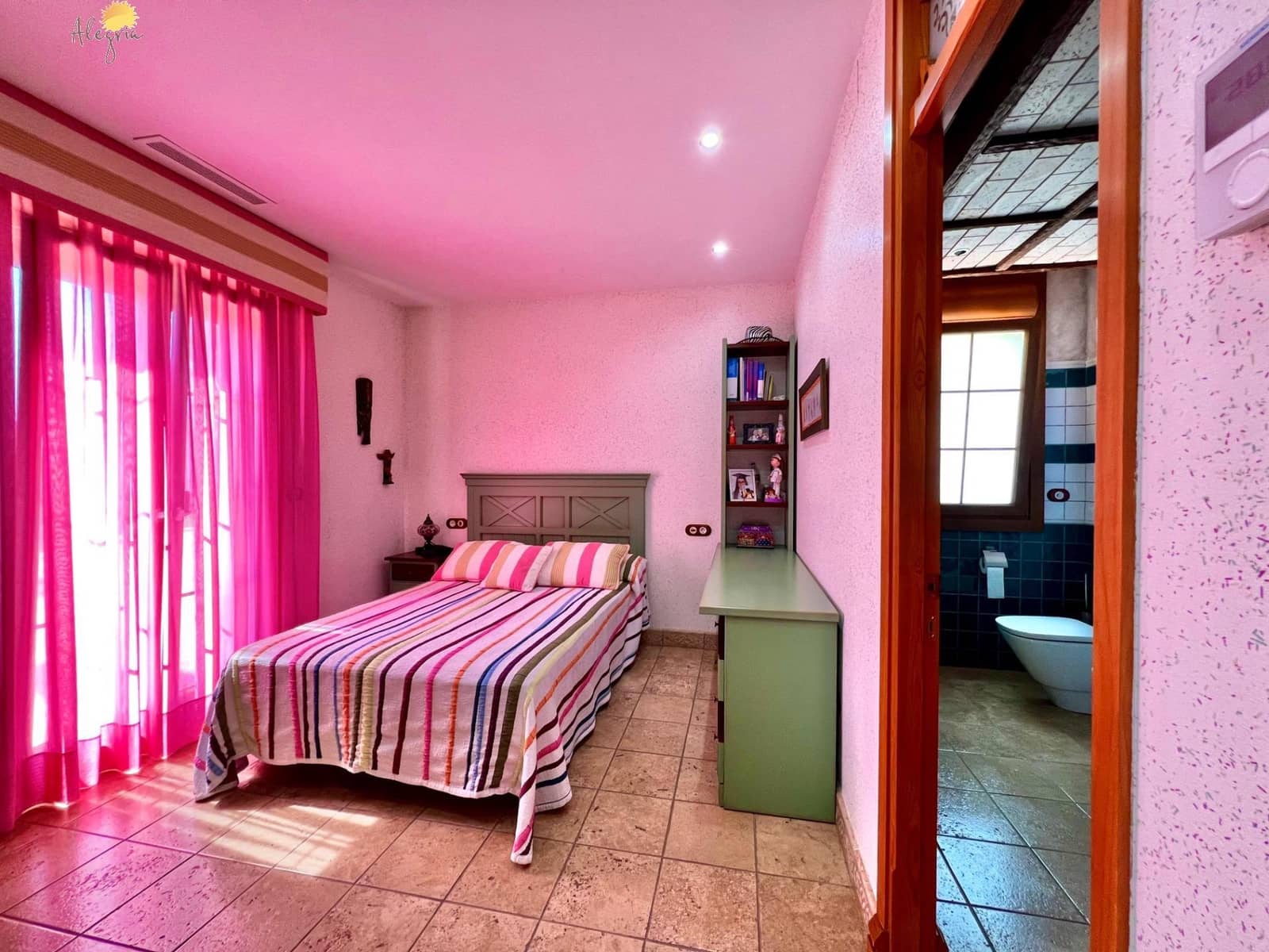 4 slaapkamer Villa te koop in Almoradi met zwembad garage - € 1.180.000 (Ref: 10081267)