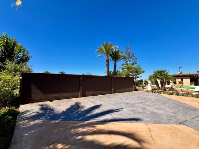 4 slaapkamer Villa te koop in Almoradí met zwembad garage - € 1.180.000 (Ref: 10081267)