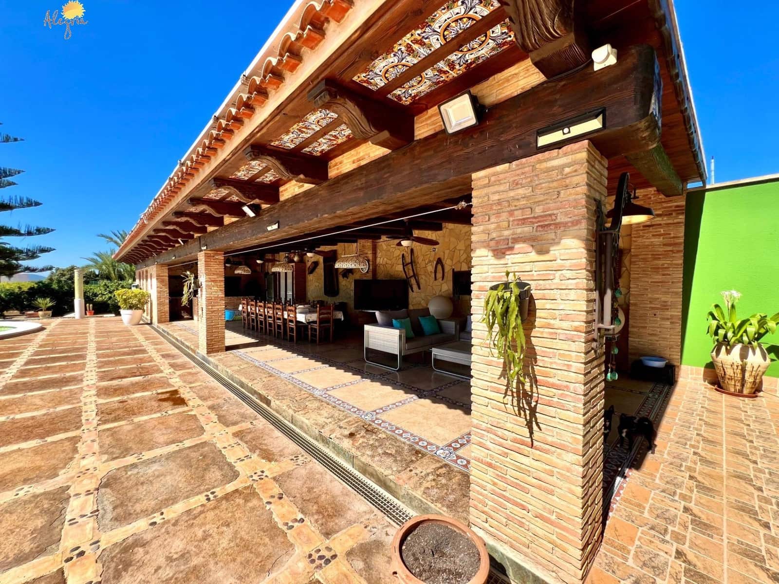 4 slaapkamer Villa te koop in Almoradi met zwembad garage - € 1.180.000 (Ref: 10081267)