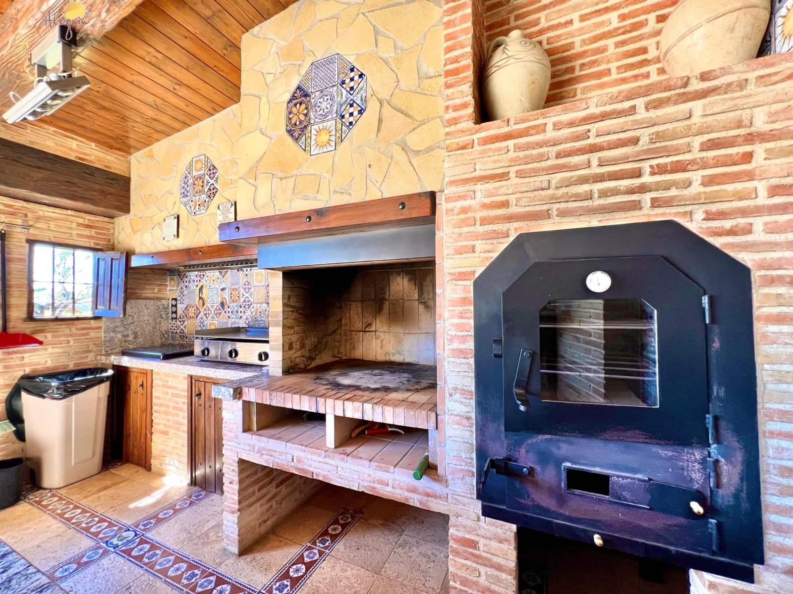 4 slaapkamer Villa te koop in Almoradi met zwembad garage - € 1.180.000 (Ref: 10081267)