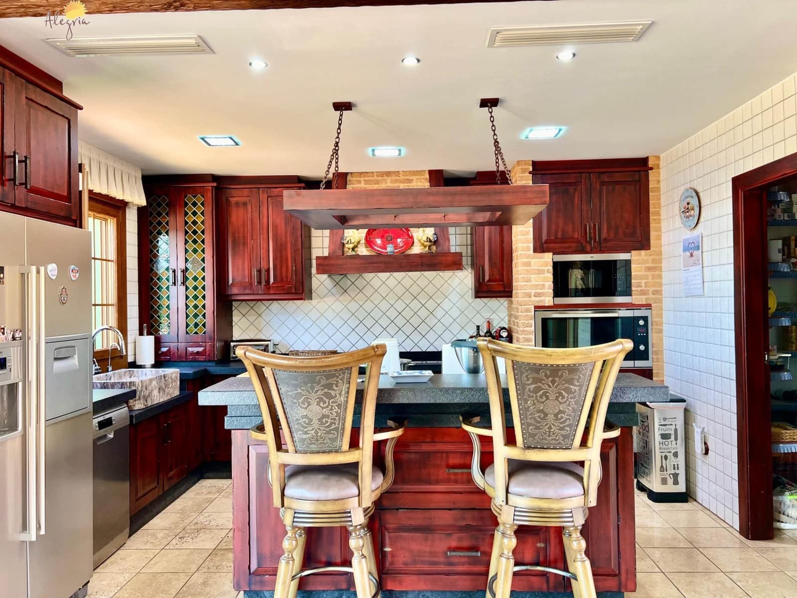4 slaapkamer Villa te koop in Almoradi met zwembad garage - € 1.180.000 (Ref: 10081267)