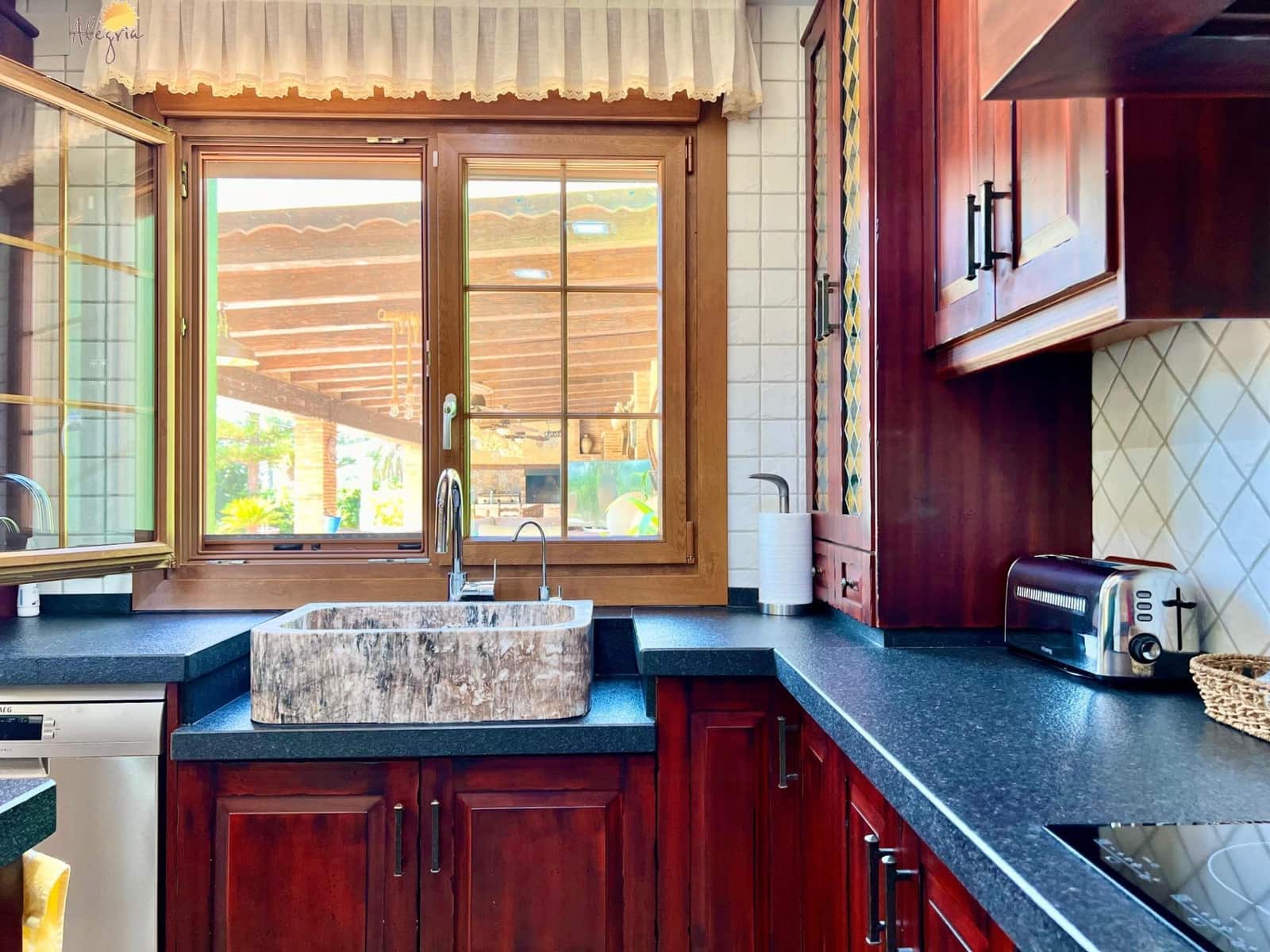 4 slaapkamer Villa te koop in Almoradi met zwembad garage - € 1.180.000 (Ref: 10081267)