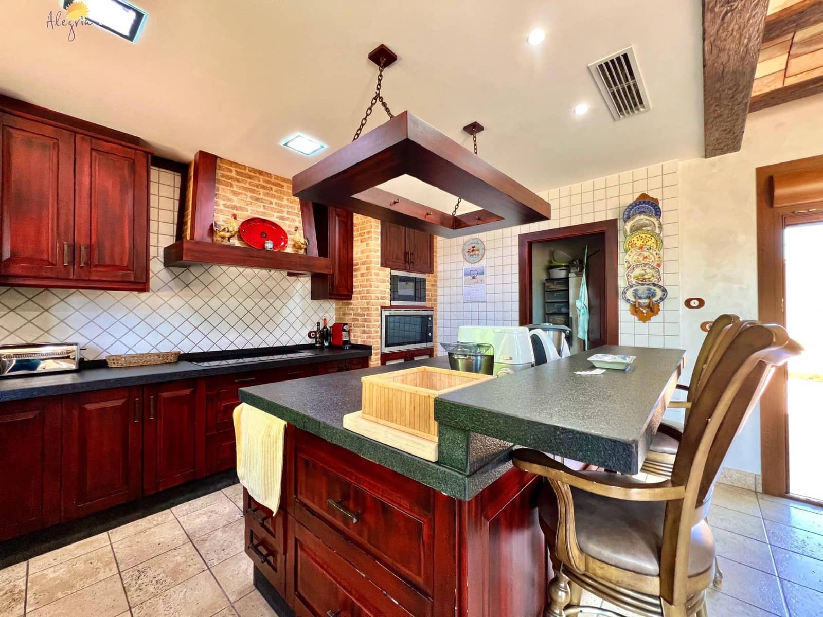 4 slaapkamer Villa te koop in Almoradi met zwembad garage - € 1.180.000 (Ref: 10081267)