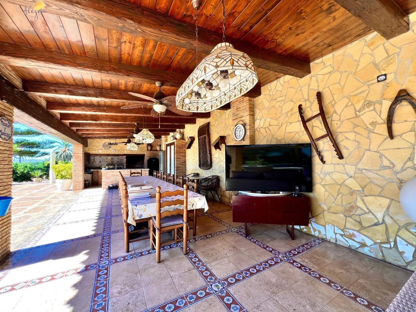 4 slaapkamer Villa te koop in Almoradi met zwembad garage - € 1.180.000 (Ref: 10081267)