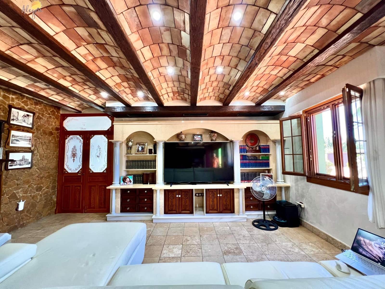 4 slaapkamer Villa te koop in Almoradi met zwembad garage - € 1.180.000 (Ref: 10081267)