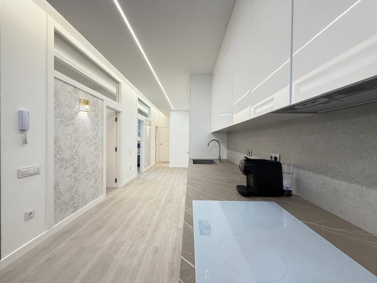 2 slaapkamer Appartement te koop in Torrevieja met zwembad - € 285.600 (Ref: 10086185)