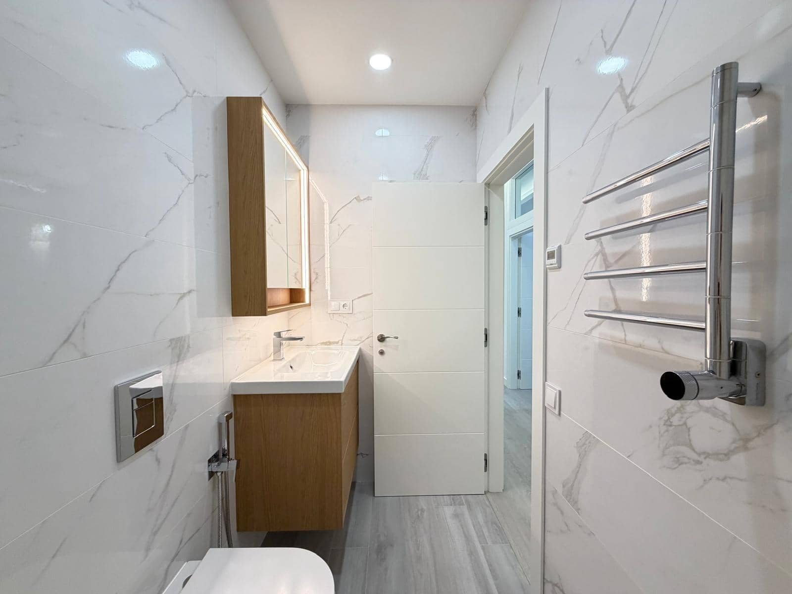 2 slaapkamer Appartement te koop in Torrevieja met zwembad - € 285.600 (Ref: 10086185)