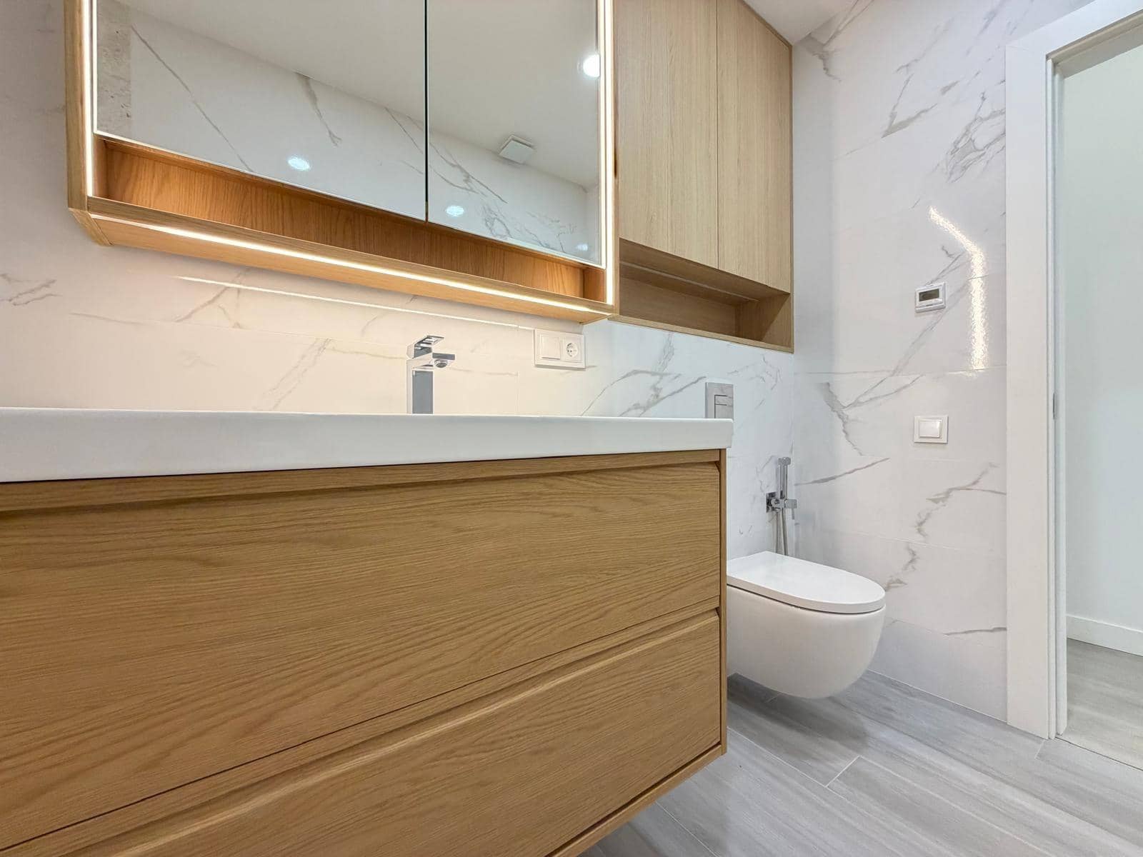 2 slaapkamer Appartement te koop in Torrevieja met zwembad - € 285.600 (Ref: 10086185)