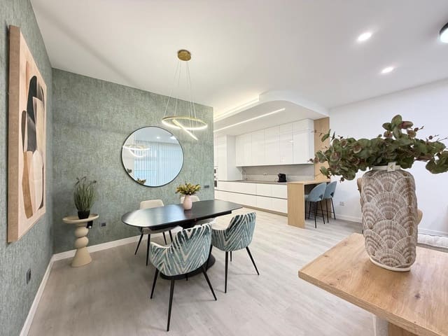 2 slaapkamer Appartement te koop in Playa del Cura, Torrevieja met zwembad - € 285.600 (Ref: 10086185)