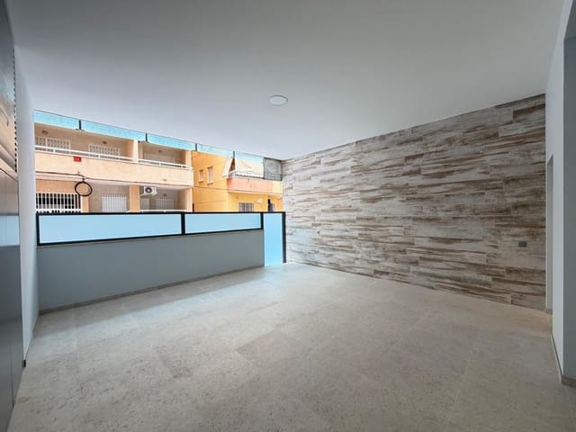 2 slaapkamer Appartement te koop in Playa del Cura, Torrevieja met zwembad - € 285.600 (Ref: 10086185)