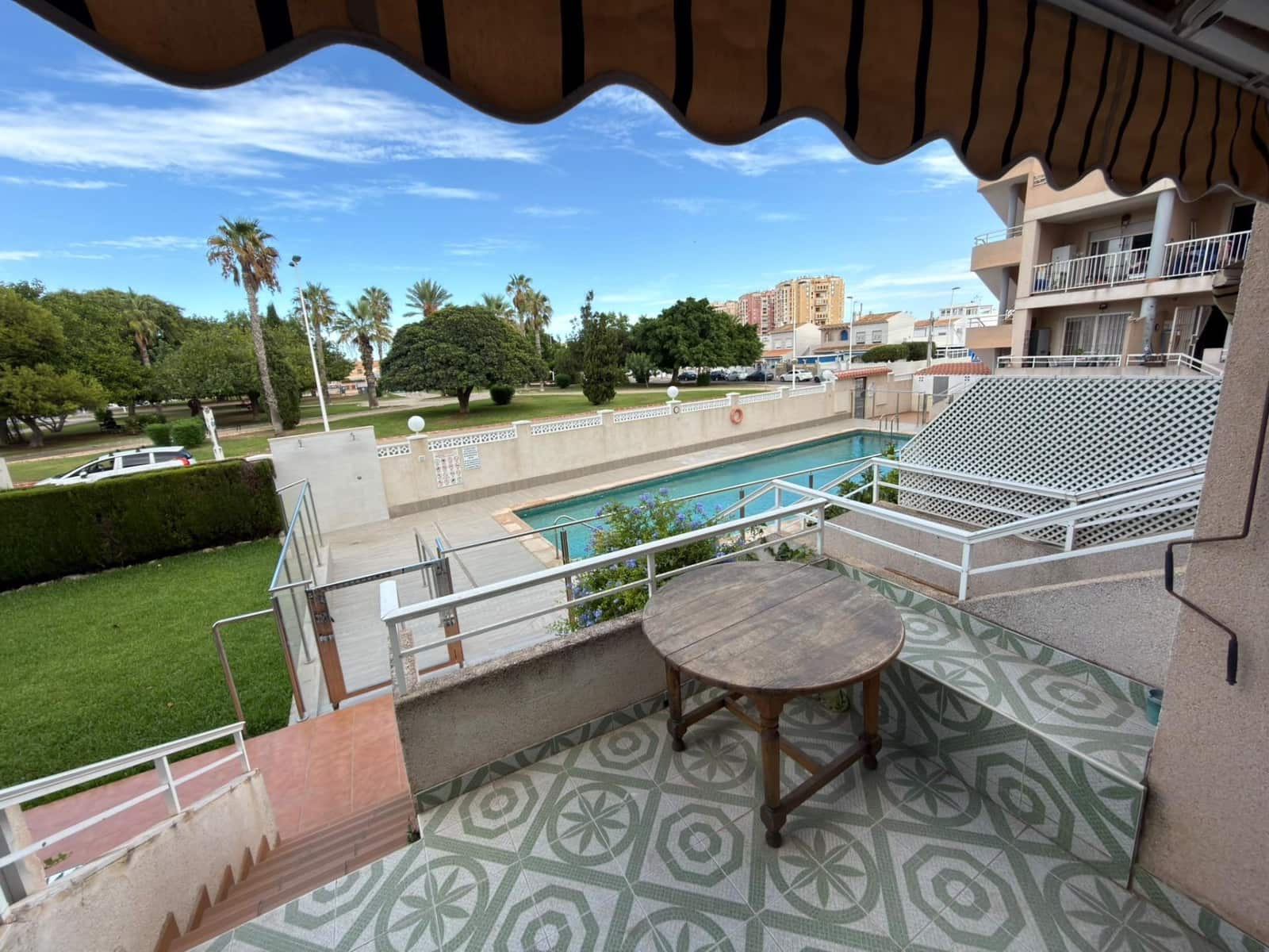 2 sovrum Bungalow till salu i Torrevieja med pool garage - 145 500 € (Ref: 10086188)